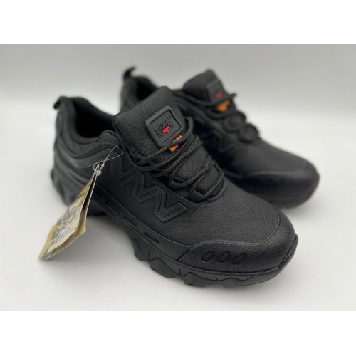 Треккинговые кроссовки «MAGNUM» летние в Керчи